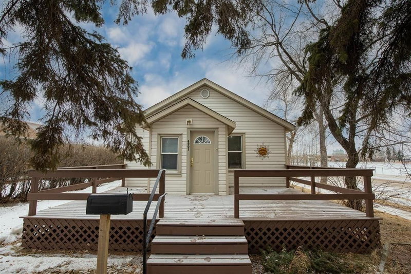 4901 45 Street, Camrose, T4V 1E3 | Image 2