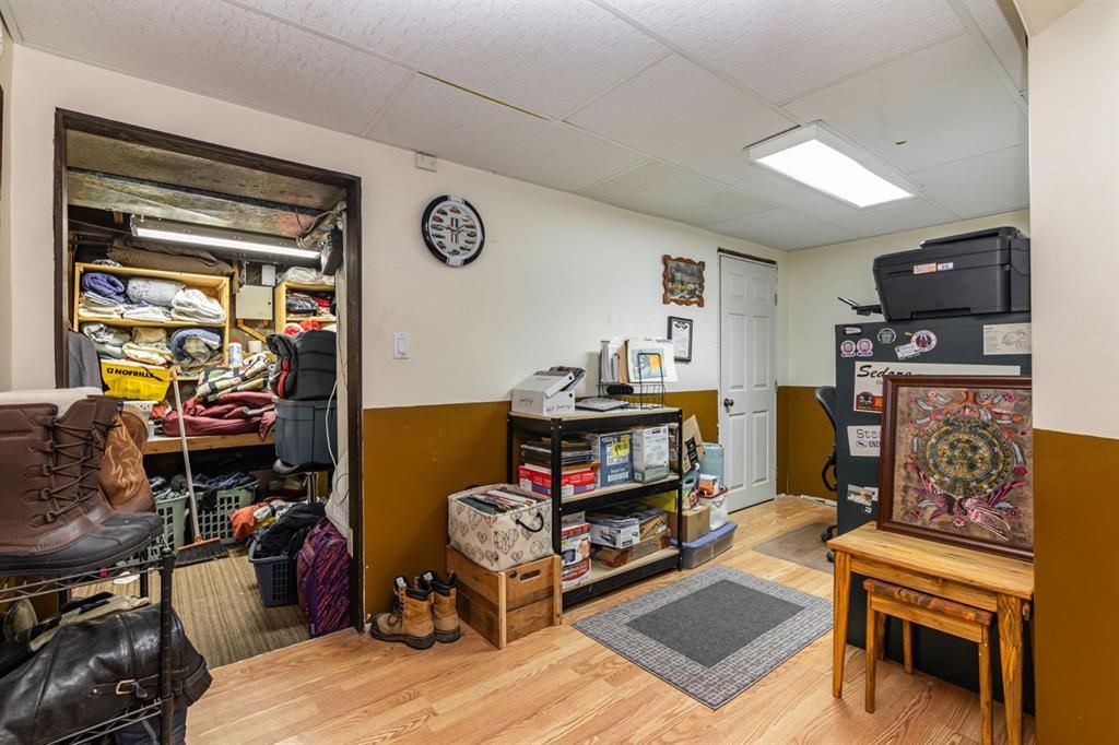 Listing Image 33