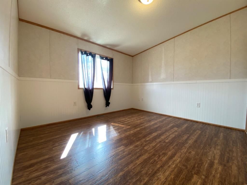 Listing Image 41