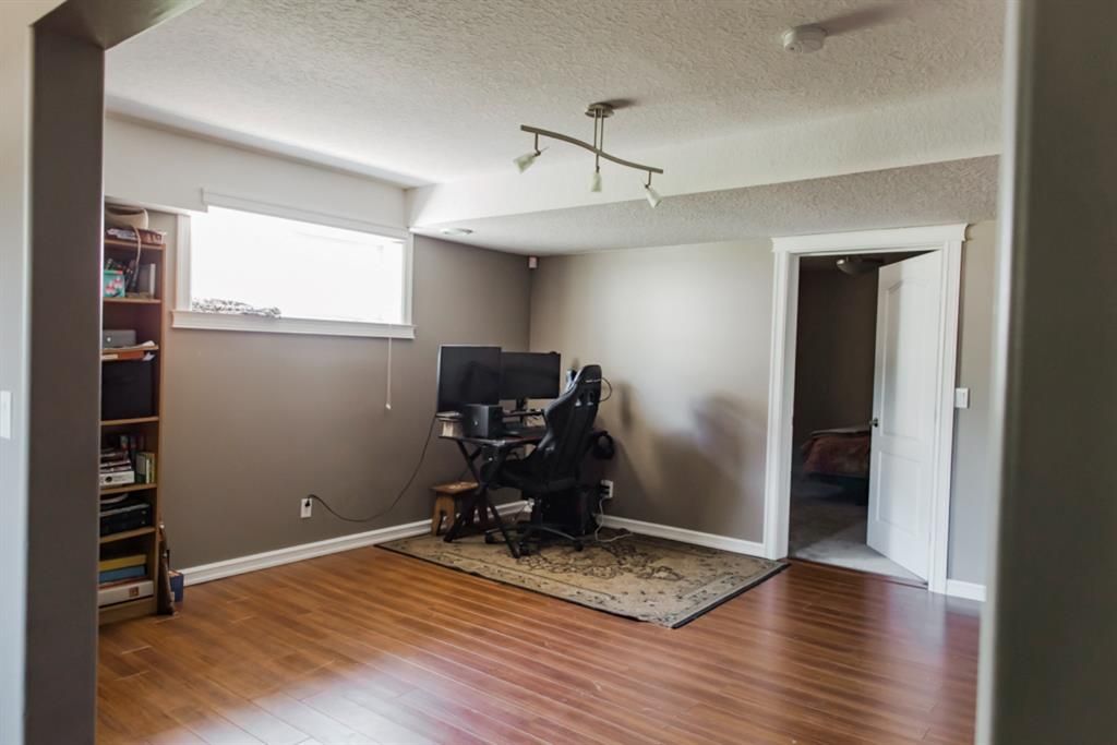 Listing Image 39