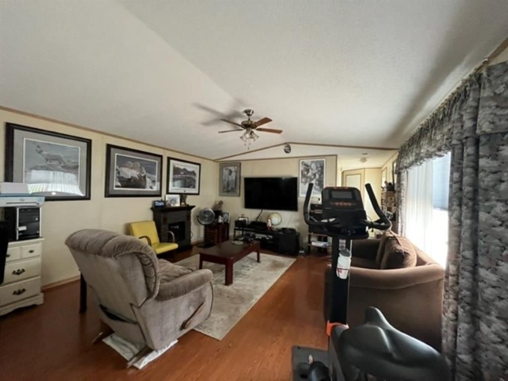 Listing Image 38