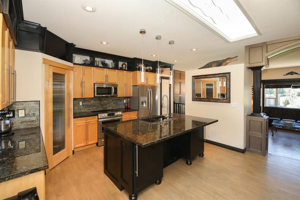Listing Image 10