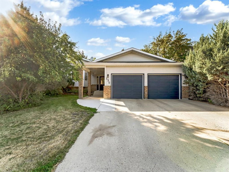 136 Palliser Way NE, Medicine Hat, T1C 1R6 | Image 2