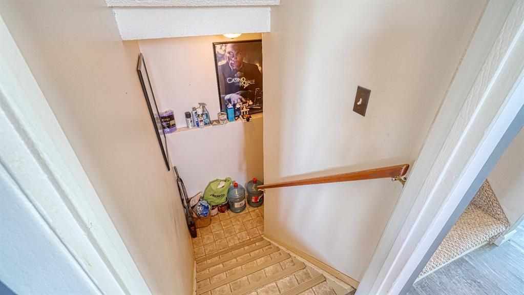 Listing Image 30