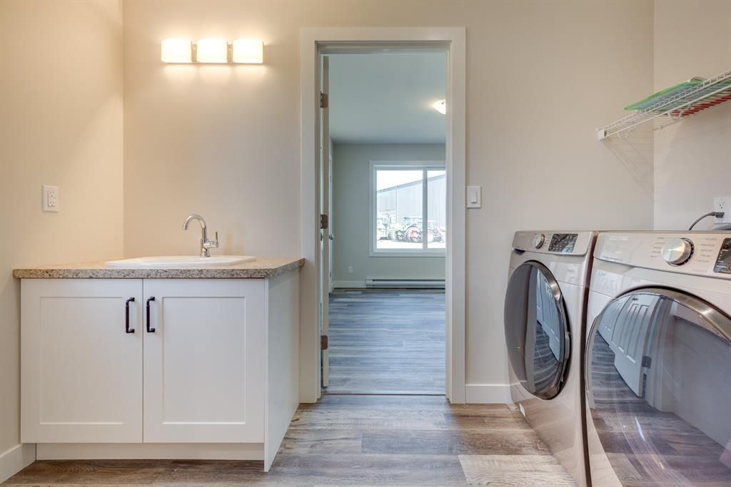 Listing Image 11