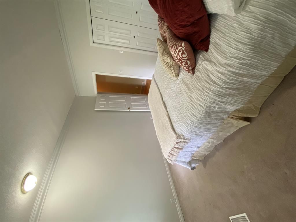 Listing Image 36