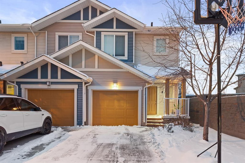 27 Sage Hill Common NW, Calgary, T3R 0J6 | Image 2