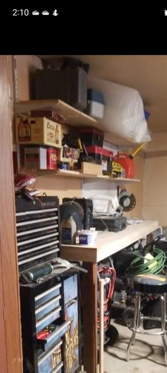 Listing Image 6
