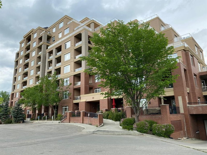 3608 - 24 Hemlock Crescent SW, Calgary, T3C 2Z1 | Image 2