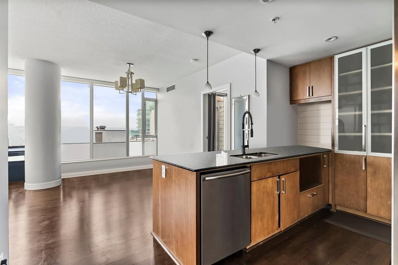 803 - 888 4 Avenue SW, Calgary, T2P 0V2 | Image 3