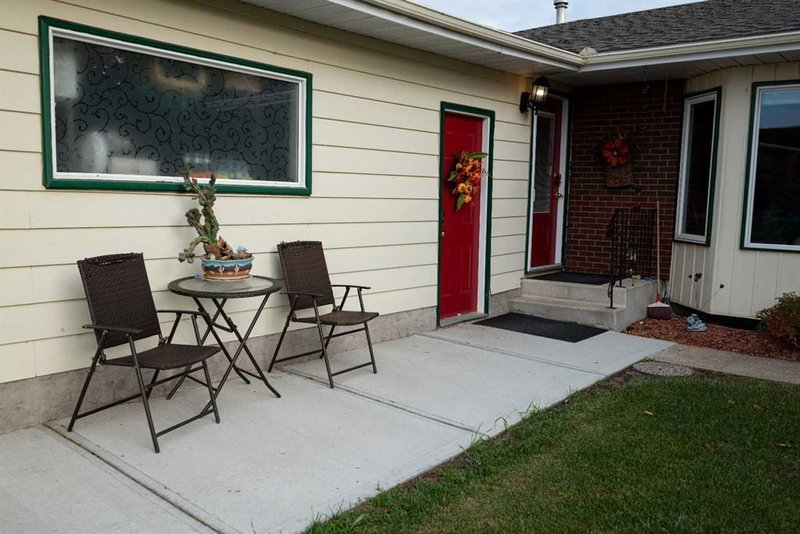 1621 4 Avenue, Wainwright, T9W 1J3 | Image 2