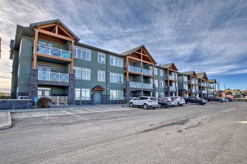 210 - 1005A Westmount Drive, Strathmore, T1P0C3 | Image 2