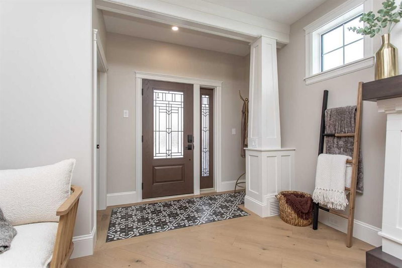 7 Songbird Green, Sylvan Lake, T4S 0S6 | Image 2