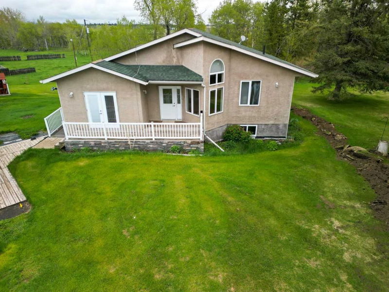 3402 3 Township Road 392, Rural Lacombe County, Alberta (MLS A2100533)