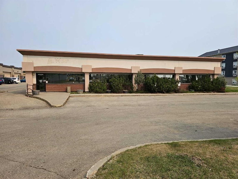 10070 117 Avenue, Grande Prairie, T8V4K5 | Image 3