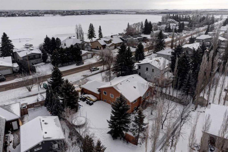 941 West Chestermere Drive, Chestermere, T1X 1B7 | Image 2