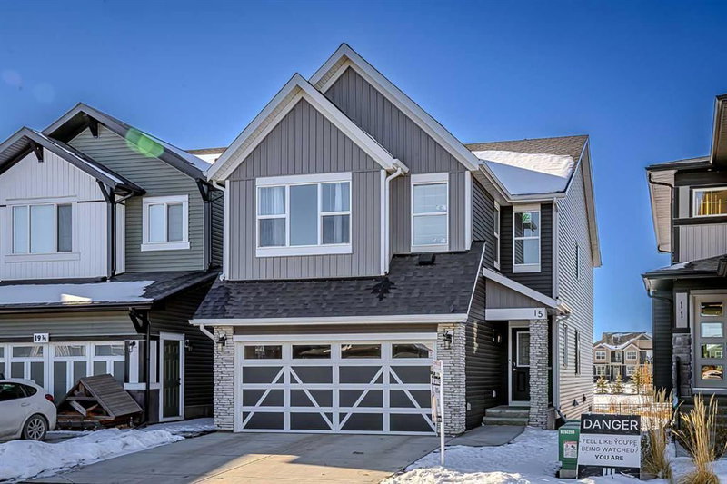 15 Midgrove Drive SW, Airdrie, T4B5H1 | Image 2