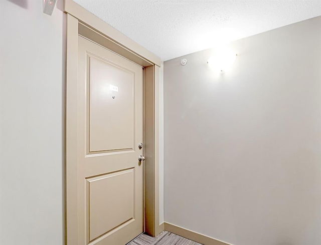 6411 - 403 Mackenzie Way
