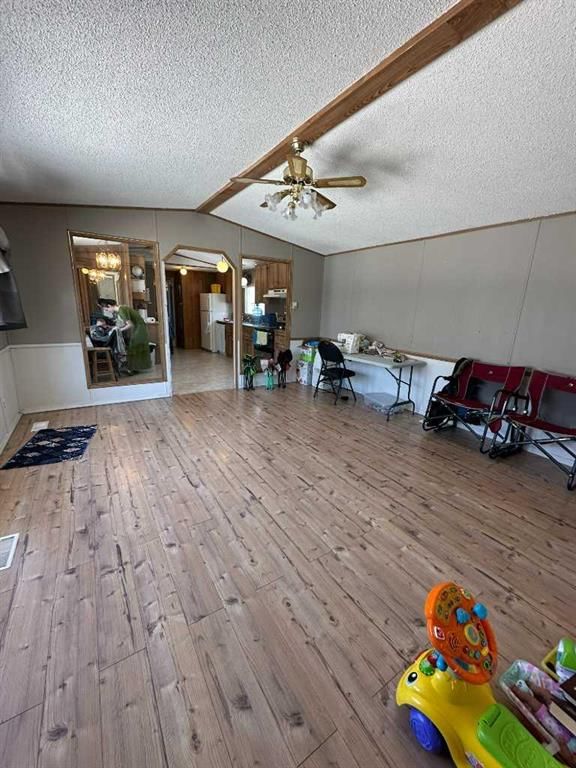 10508 98 Avenue, High Level, T0H 1Z0 | Image 2