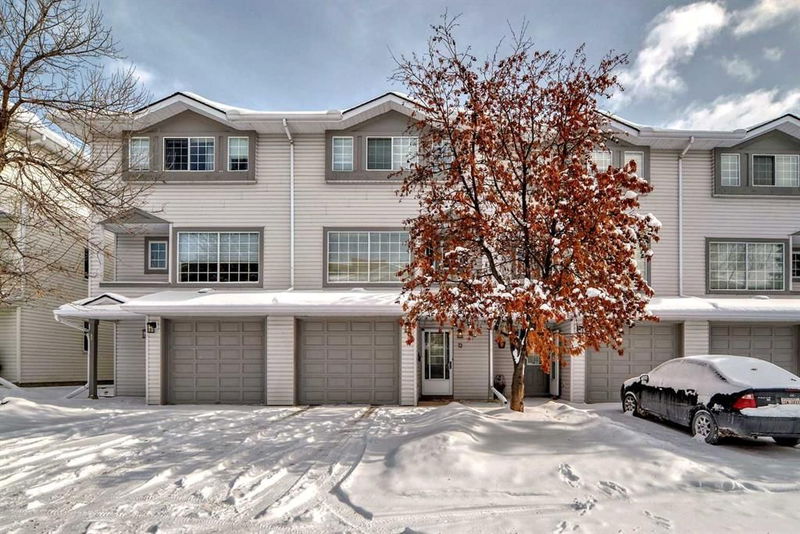 12 Kingsland Villas SW, Calgary, Alberta (MLS A2115452)