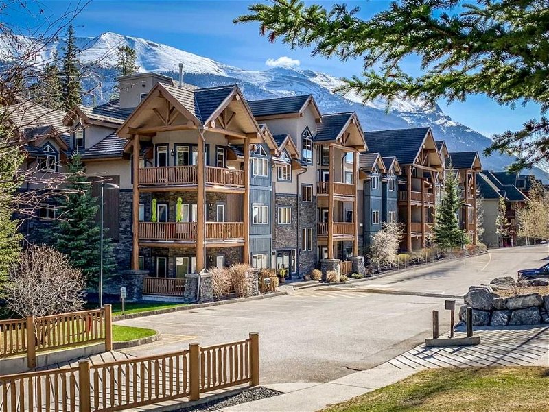 175 Crossbow Place #319, Canmore, Alberta (MLS A2125146)