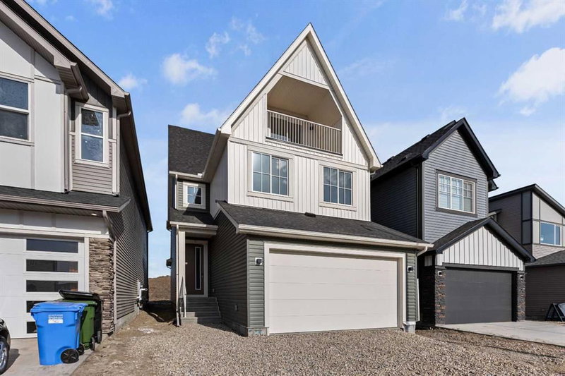 34 Belvedere Green SE, Calgary, T2A 7M5 | Image 2