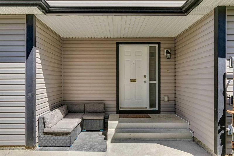 15 - 102 Canoe Square SW, Airdrie, T4B 2Z1 | Image 3