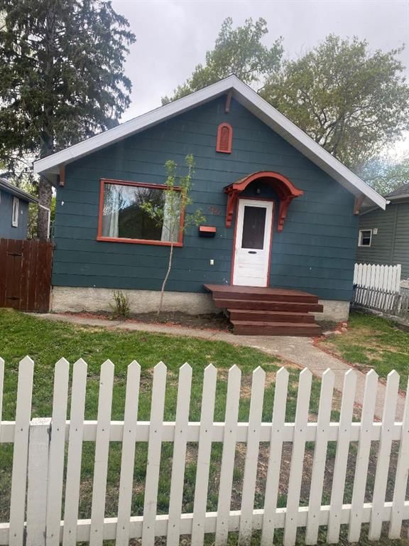 1321 10 Avenue SE, Calgary, T2G 9W8 | Image 3