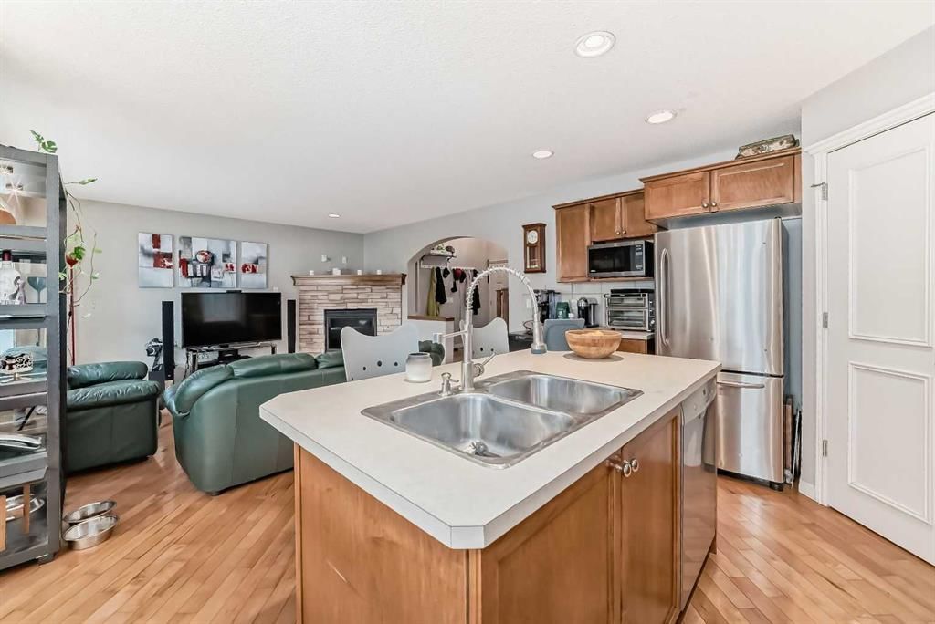 Listing Image 11