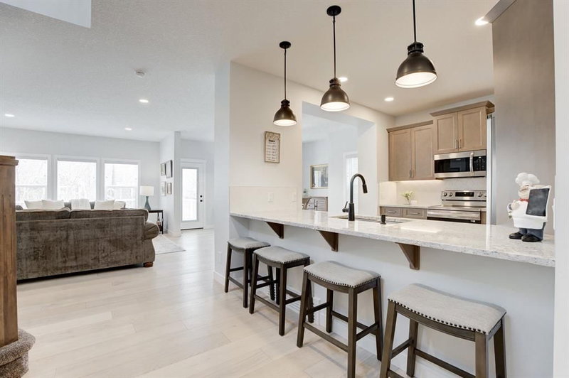 99 Ridge View Close, Cochrane, T4C 0P8 | Image 2