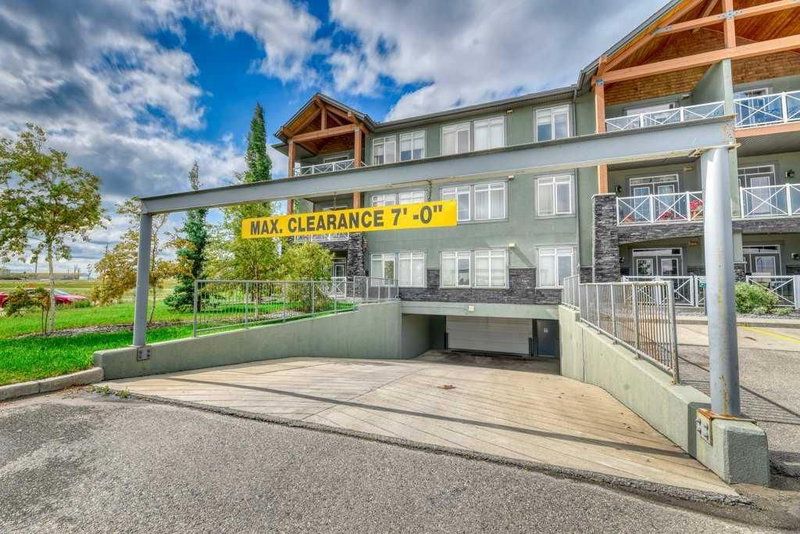 111 - 1005B Westmount Drive, Strathmore, T1P 0C3 | Image 2