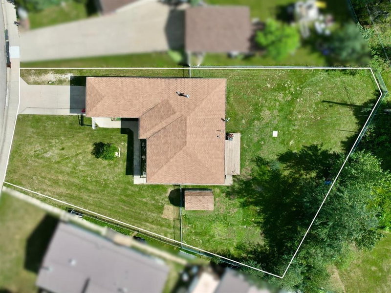 3 Isbister Avenue, Swan Hills, T0G 2C0 | Image 2