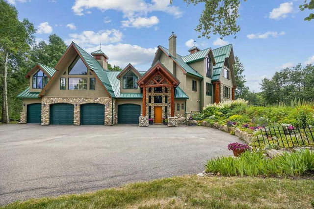 3 Woodlands Estates Crescent