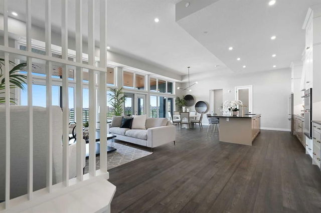 302 - 180 Marina Cove