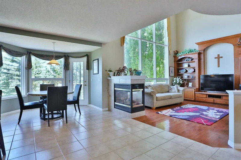 143 Hamptons Terrace NW, Calgary, T3A 5S3 | Image 3