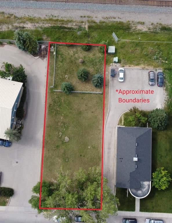 313 FIRST Street E, Cochrane, T4C 1C7 | Image 2