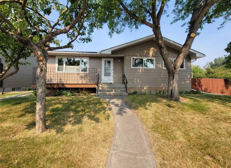 10216 Maplecreek Drive SE, Calgary, Alberta (MLS A2151366)