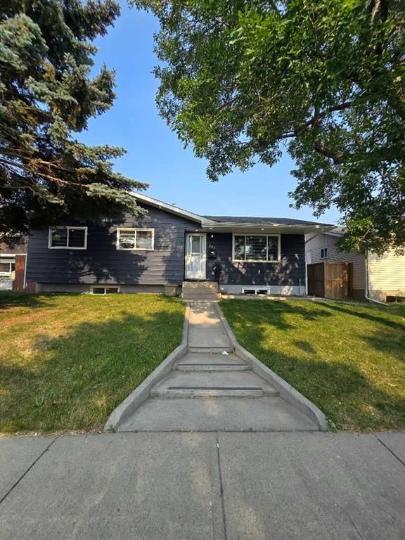 327 Rundleview Drive NE, Calgary, Alberta (MLS A2152071)