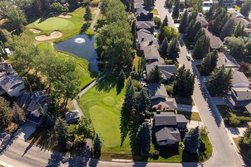 620 Varsity Estates Crescent NW, Calgary, T3B 3C3 | Image 2