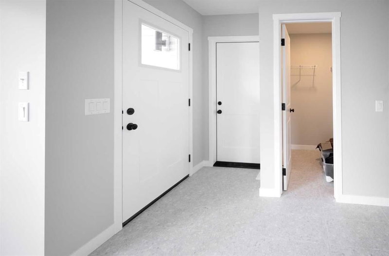 335 Sheep River Place, Okotoks, T1S 1N7 | Image 3