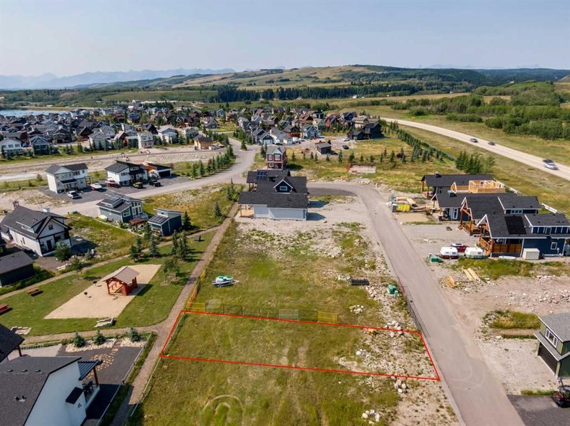 37 Cottageclub Lane, Rural Rocky View County, T4C1B1 | Image 2