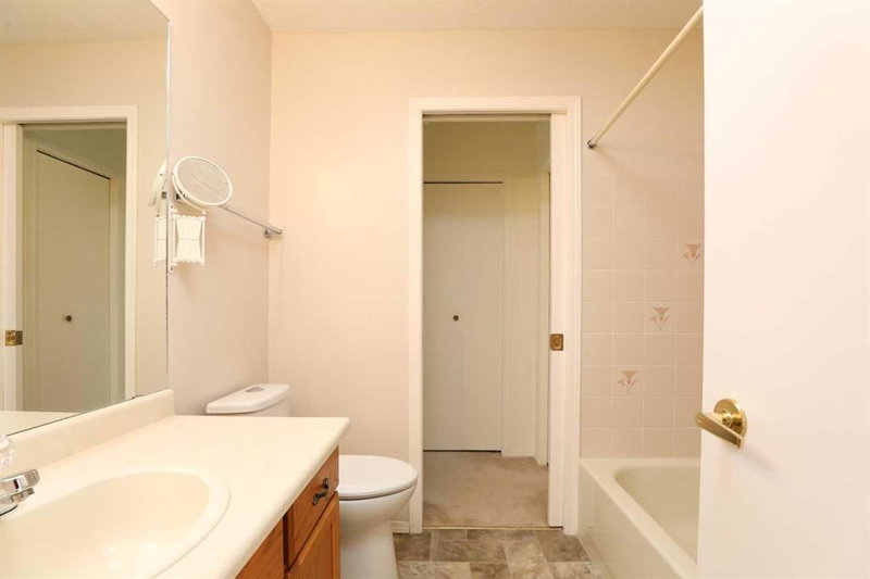 35 - 135 Jerry Potts Boulevard W, Lethbridge, T1H6H2 | Image 3