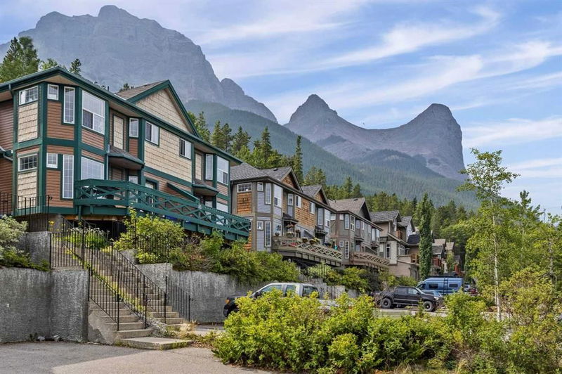 823 Wilson Way #1, Canmore, Alberta (MLS A2158384)