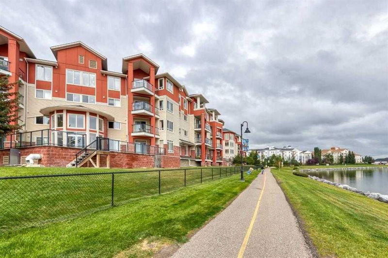 156 Country Village Circle NE #401, Calgary, Alberta (MLS A2160615)