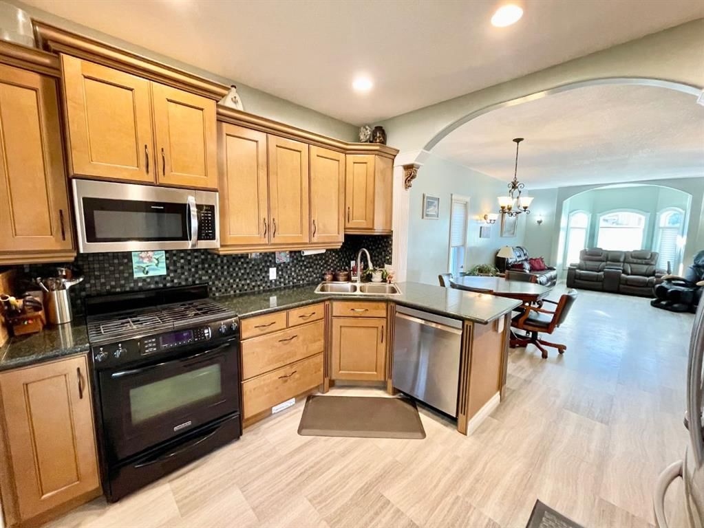 Listing Image 13