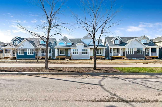 13 Drake Landing Square