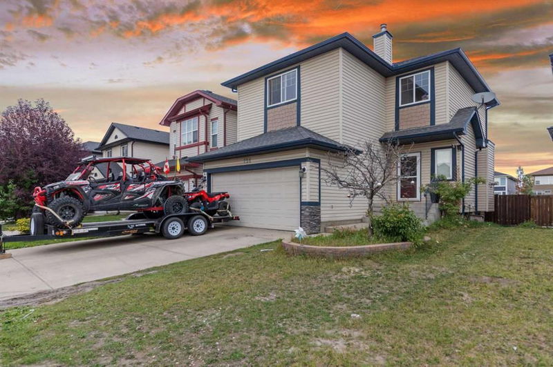 756 Luxstone Landing SW, Airdrie, Alberta (MLS A2162399)