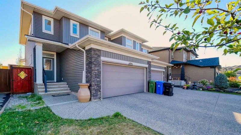 127 Evanswood Circle NW, Calgary, Alberta (MLS A2163752)