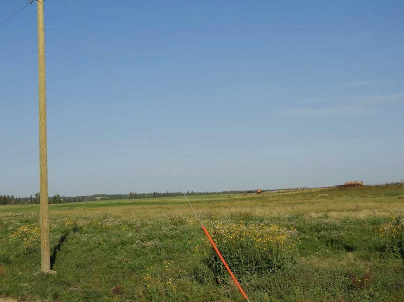 4 Country Acres