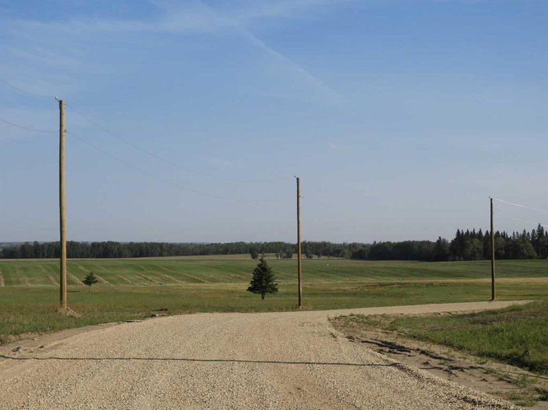 4 Country Acres